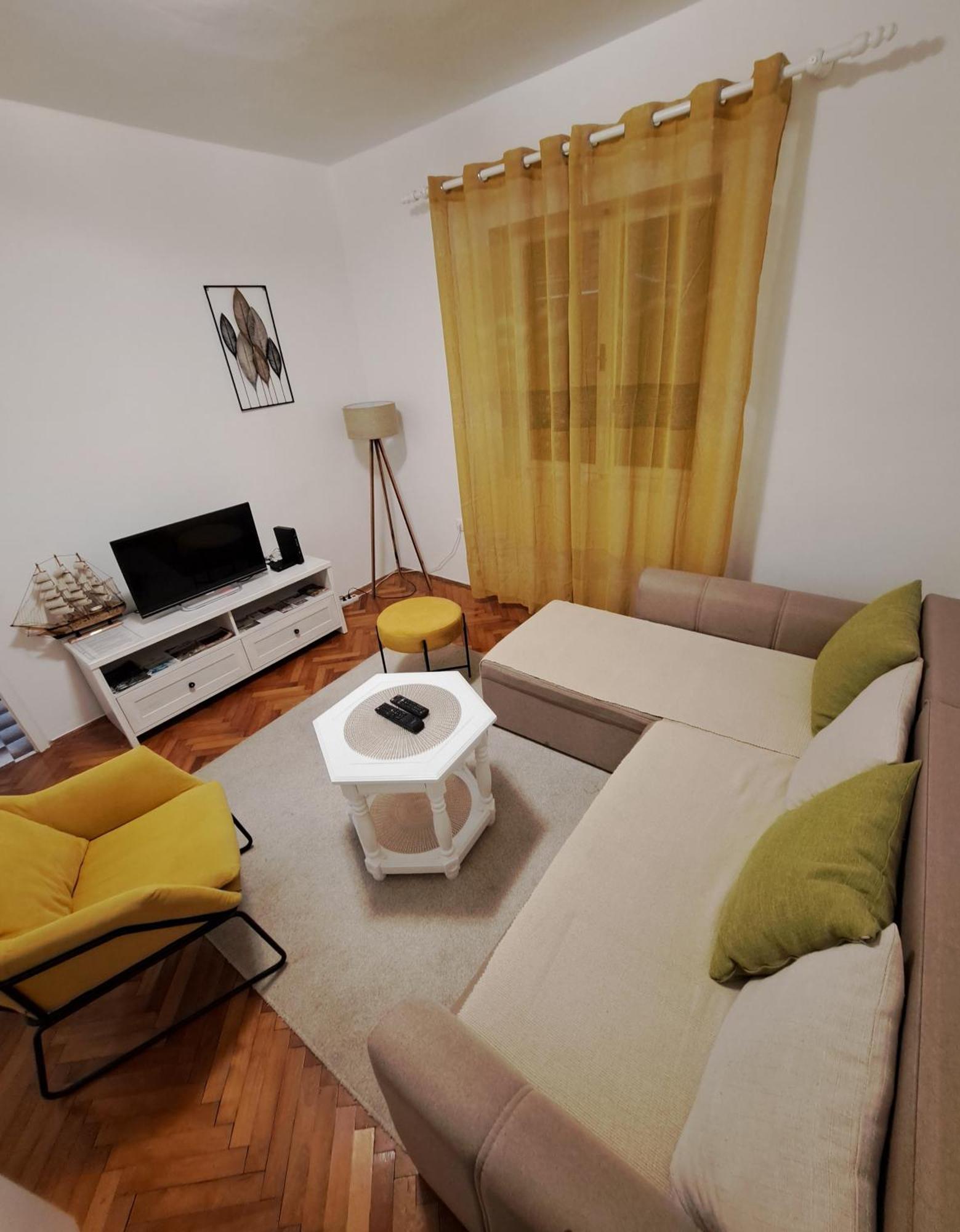 Red House Apartment Kotor