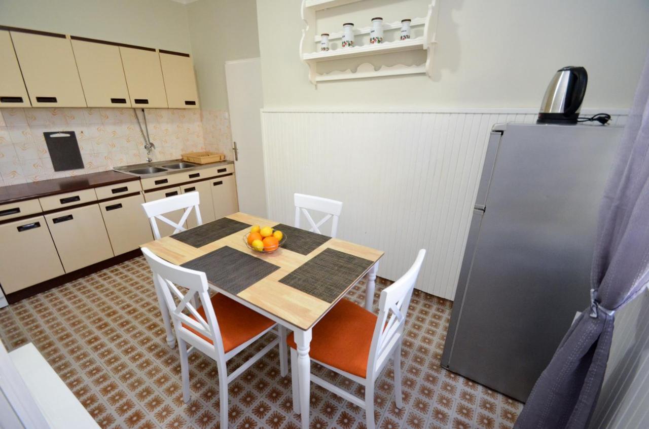 Apartment Red House Kotor
