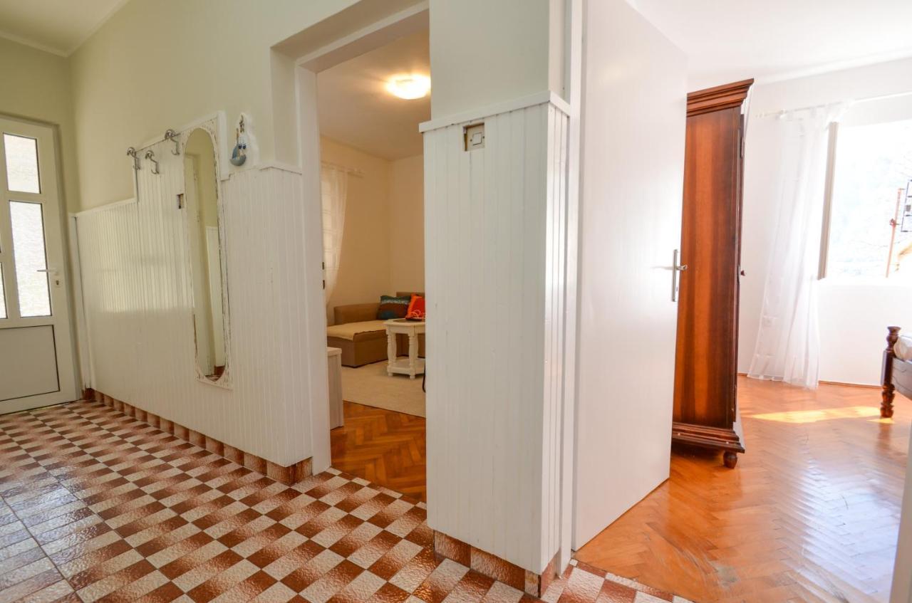 Red House Apartment Kotor