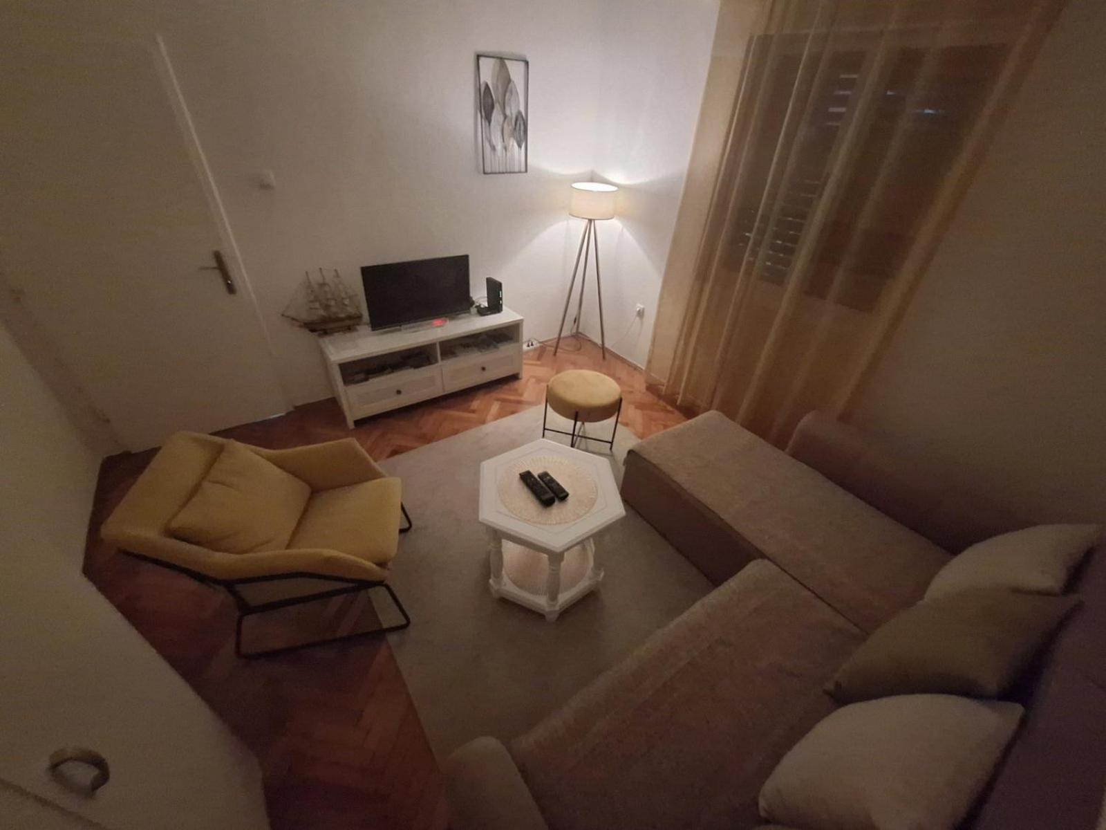 Red House Apartment Kotor