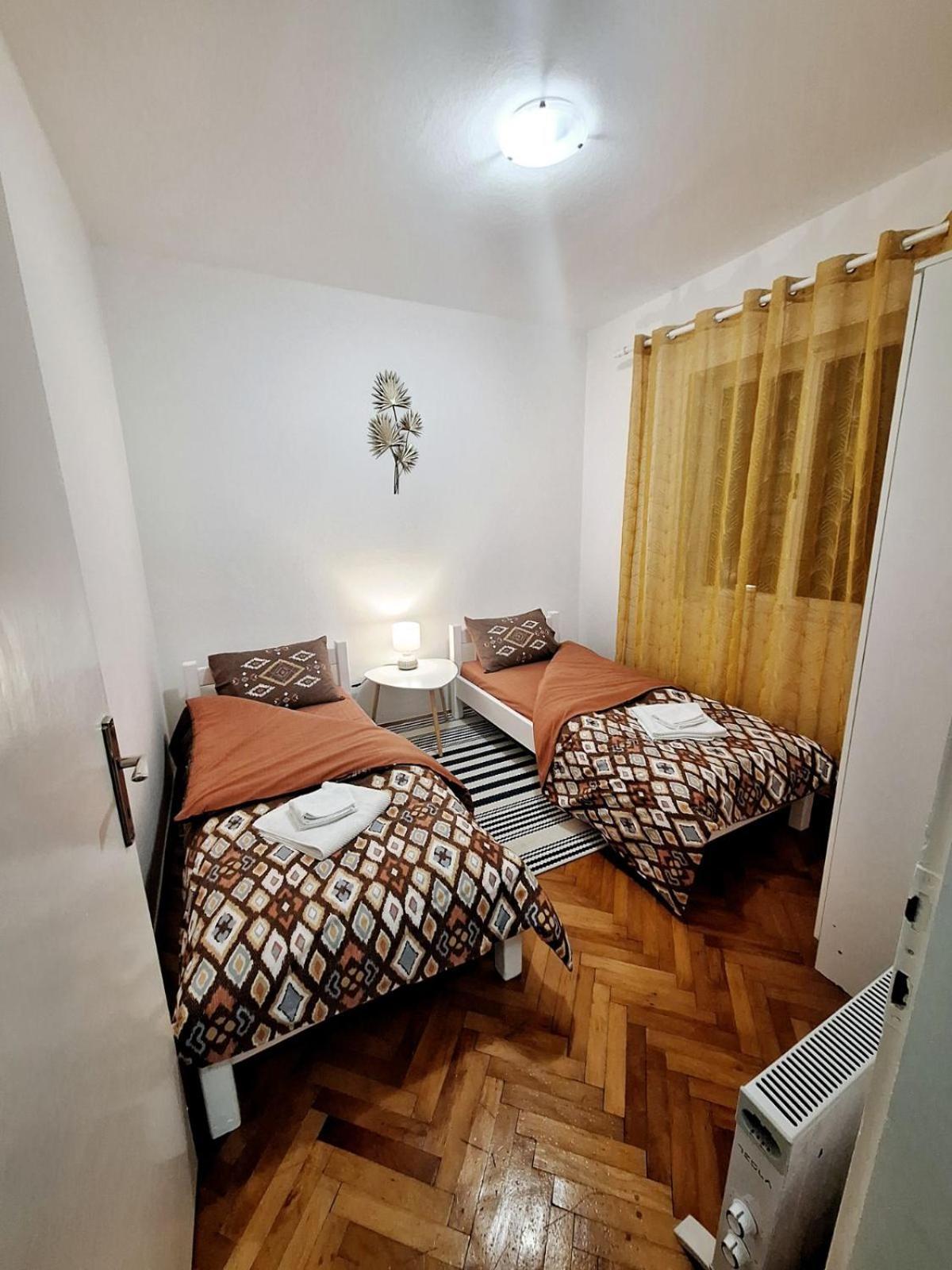 Red House Apartment *